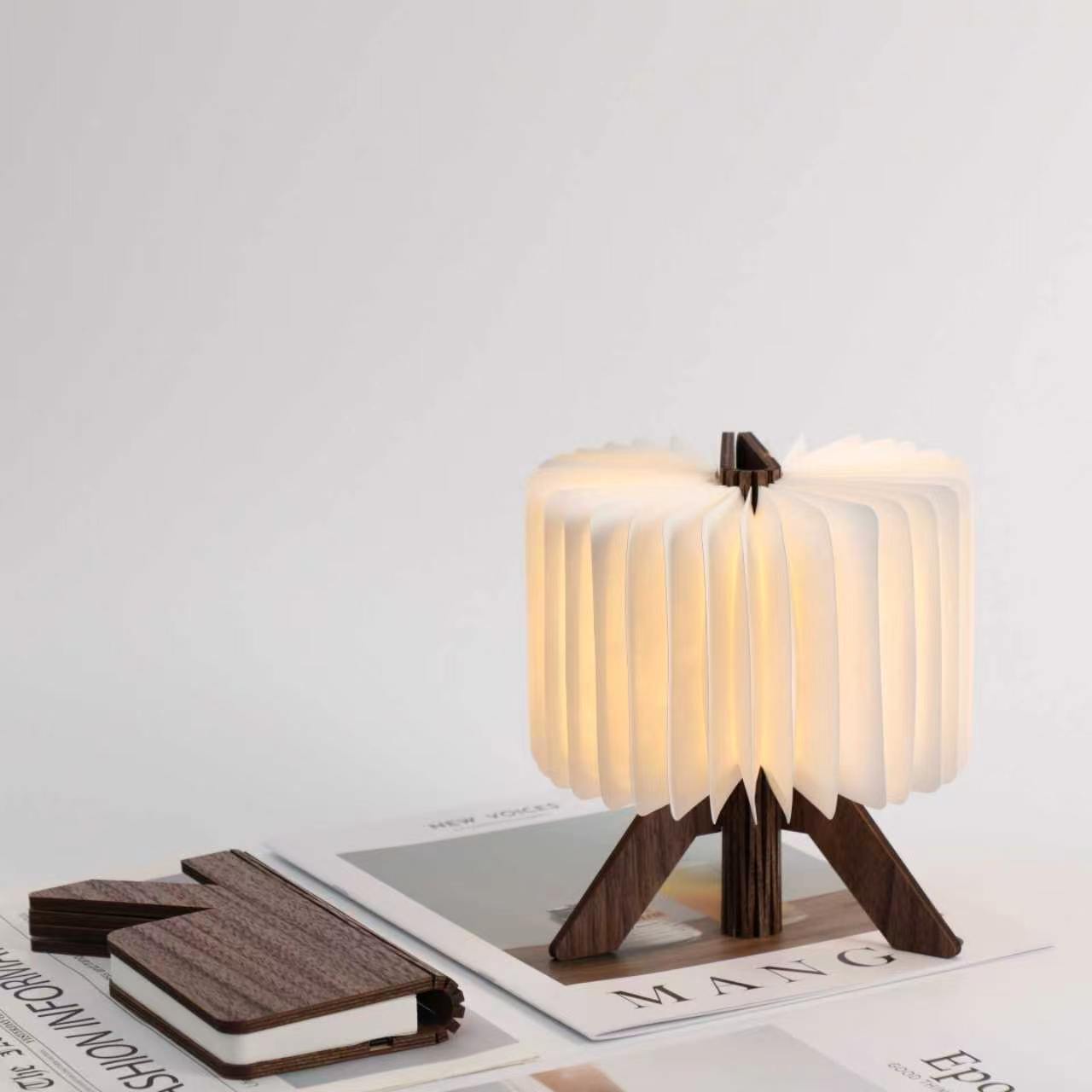 LÁMPARA LED TRIPODE MED