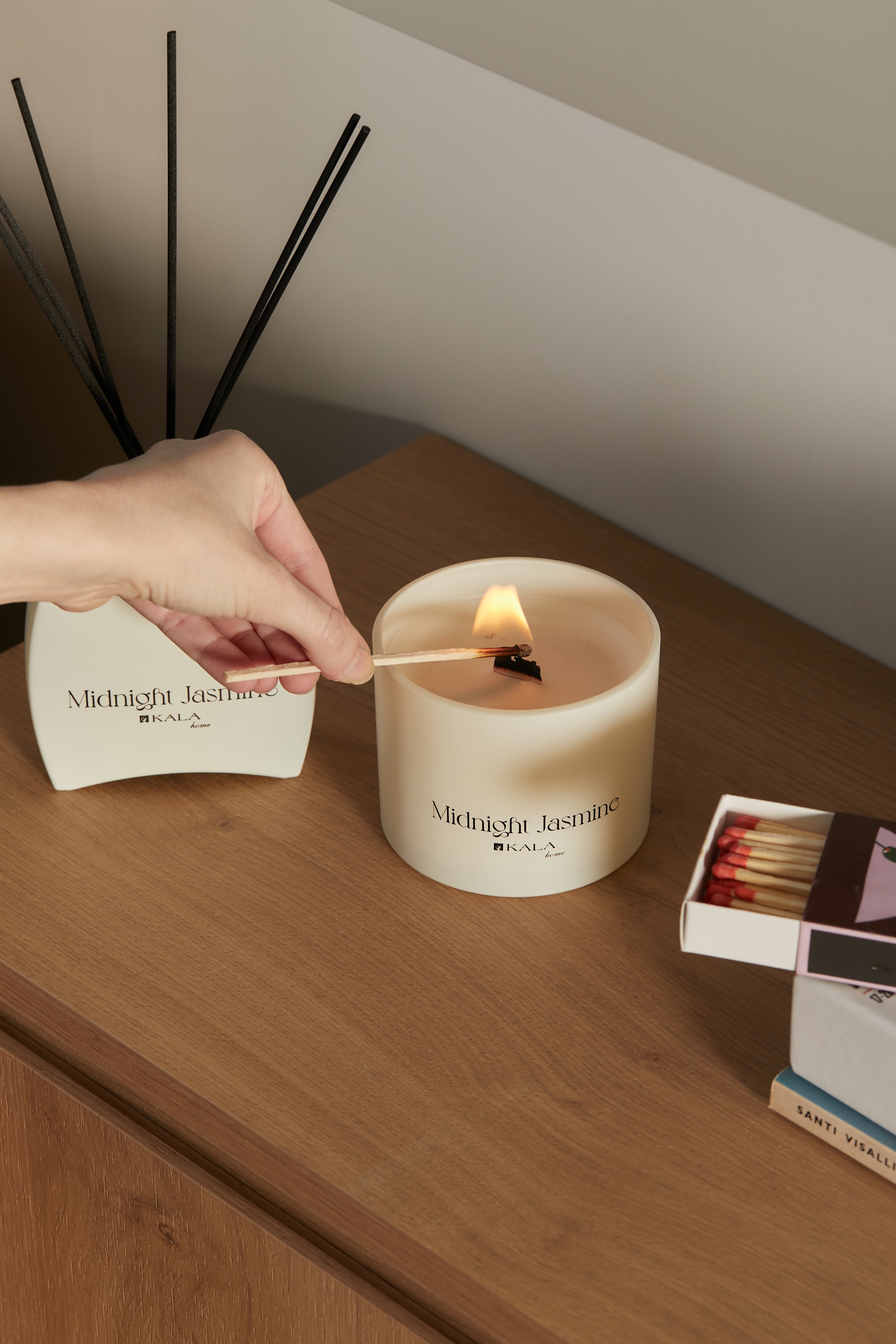 ¡NEW!  VELA CONCISE MIDNIGHT JASMINE